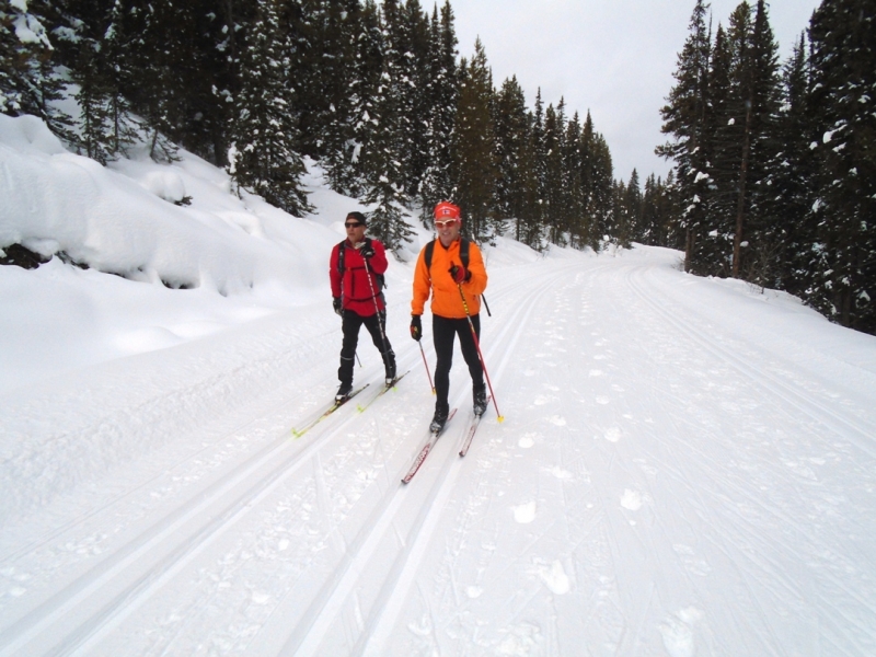 Moraine Lake road