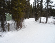 Trail to Upper Lake starts at Elk pass trailhead