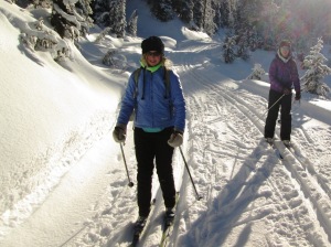Happy skiers on Elk pass