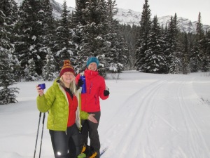 On the Cascade valley trail, Hahn and Aly were thrilled to meet SkierBob. I was just as thrilled to meet them!