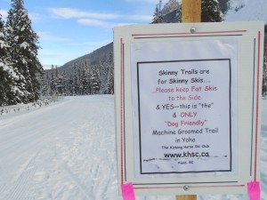Sign at the Yoho Valley road trailhead