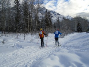 Handoff at Sawback(50K) in the Lake Louise to Banff Loppet