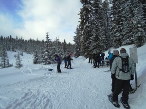 Sat Jan 30, 2016: Most of the people at the Elk pass - Blueberry hill junction were snowshoers
